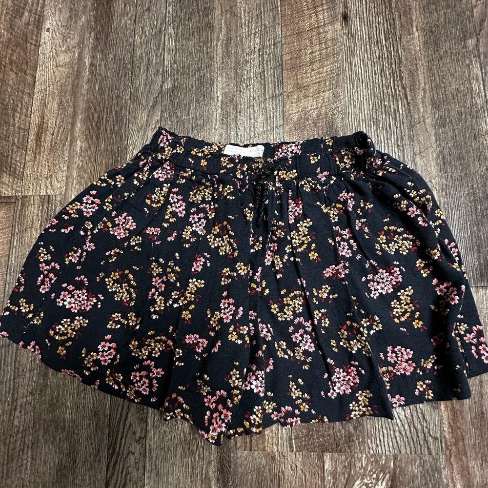 Zara Kids Floral Black Shorts